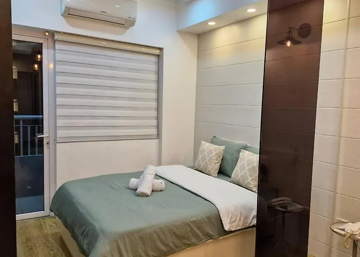 Apartamento Cozy Retreat W Balcony, Netflix, 100 Mbps Internet, Pool, Near Bgc